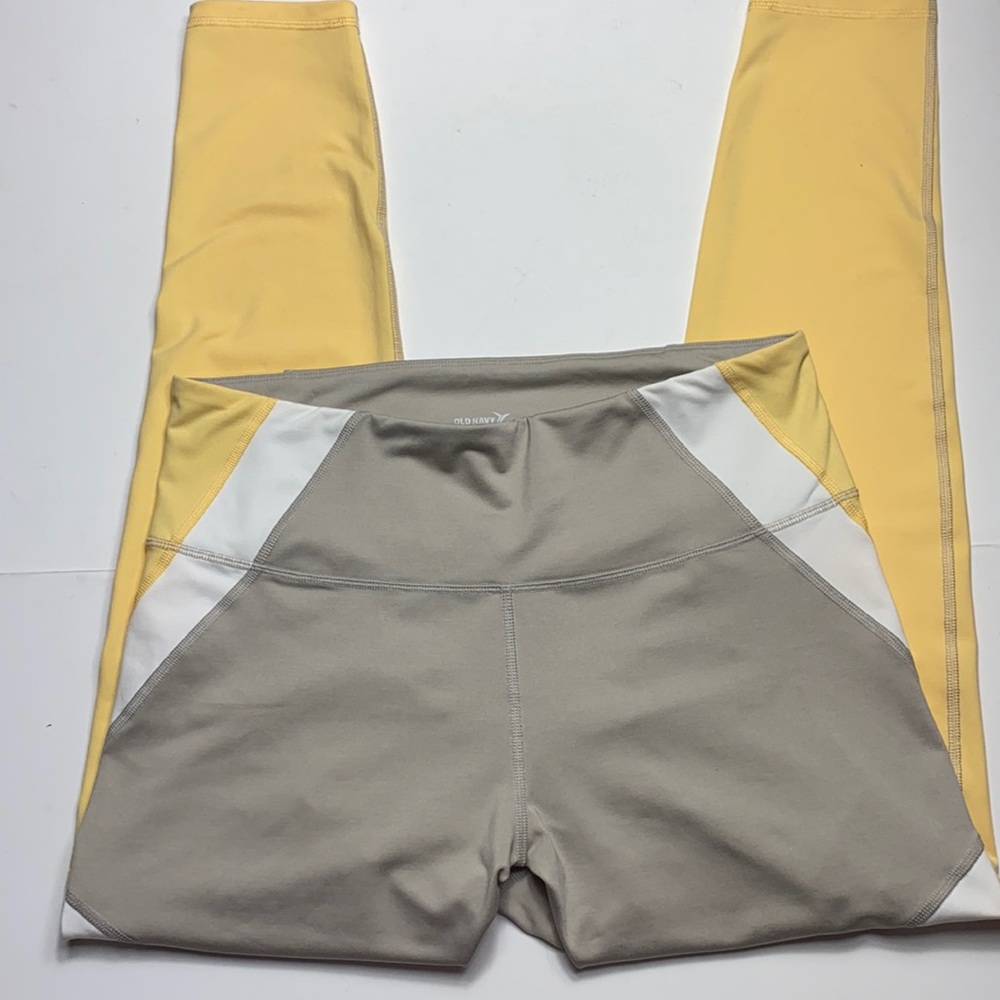 Old Navy Woman ankle length leggings size XL